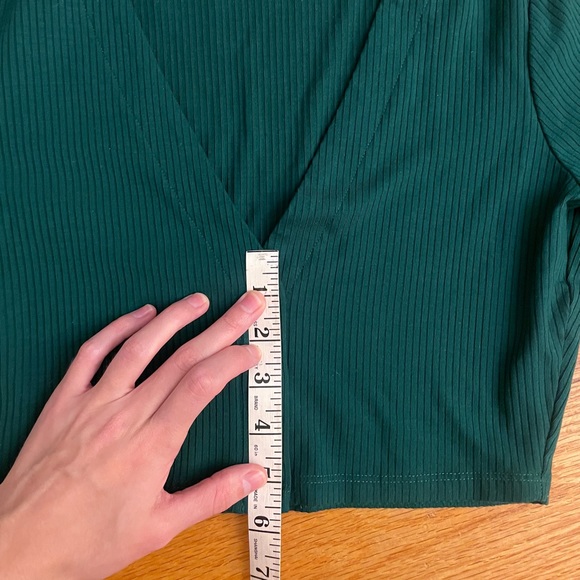 Reformation Cropped button up - Picture 4 of 6